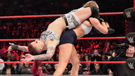 RAW女子冠军赛，隆达·罗西横扫暴怒小队！《WWE RAW 2019.02.19》